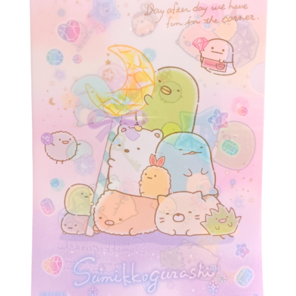 Front view of the Sumikko Gurashi A4 clear file folder featuring Shirokuma, Penguin?, Tonkatsu, Neko, and Tokage stacked together next to a large crystal crescent moon wand on a pastel pink and purple background.