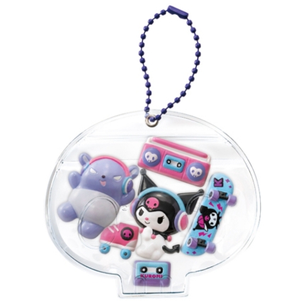 A single variant showcase of the Re-Ment Kuromi Deco-Chara Pouch in Street Casual style. The clear vinyl pouch with a purple ball chain is filled with mini-figures and street accessories, including Kuromi wearing headphones, a purple bear with headphones, a pink roller skate, a blue skateboard, and a pink retro cassette boombox.